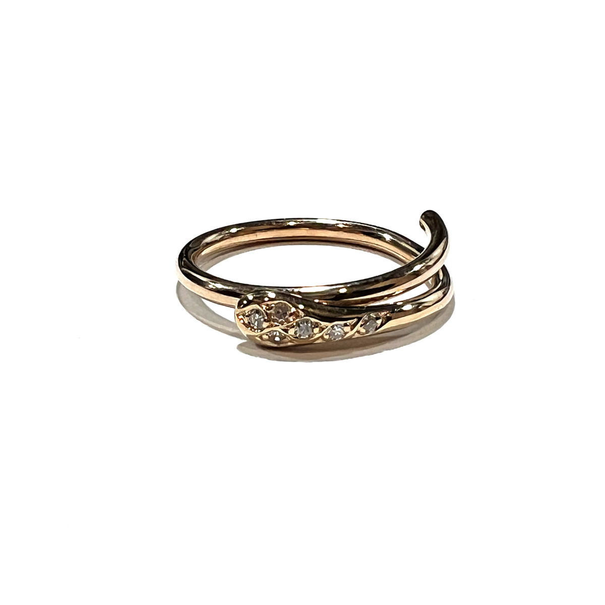 ANILLO ORO ROSA Y BTES 0.07 QTES HVS